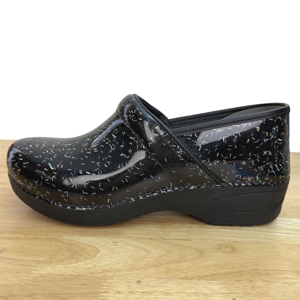 Dansko XP 2.0 Clogs Women 41 (10.5-11) Black Patent Leather Holographic Confetti